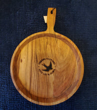 Load image into Gallery viewer, Barn Swallow 16-Inch Round Natural Wood Serving Board